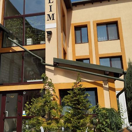 Dalim Hotel Duliby Buitenkant foto