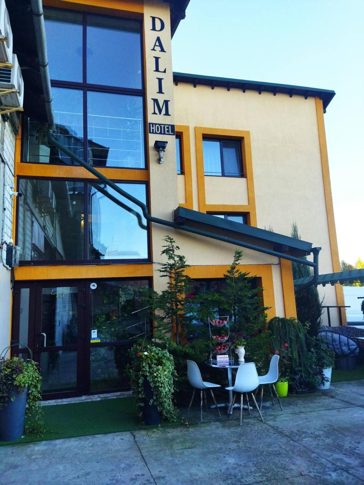 Dalim Hotel Duliby Buitenkant foto